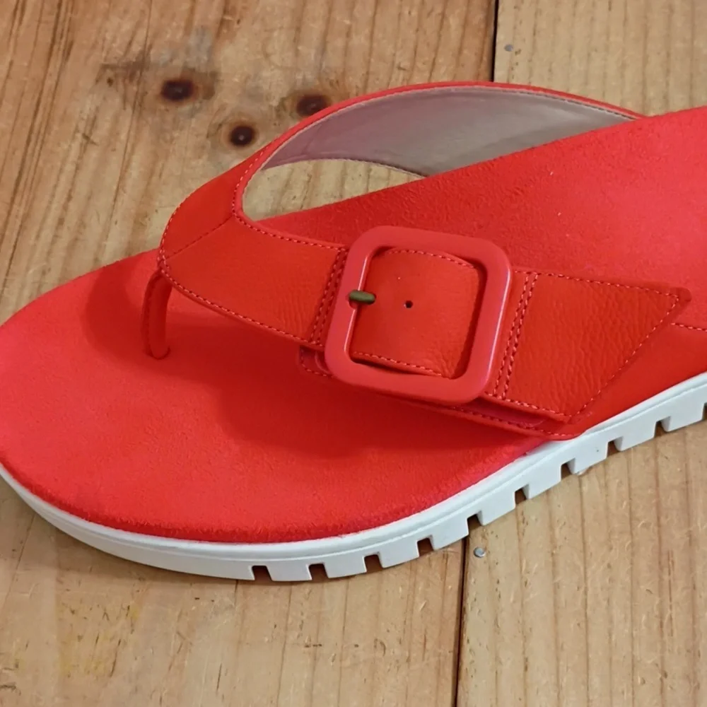 Vionic Uptown Marin Toe Post Sandal Cherry Tomato Nubuck Size 12W